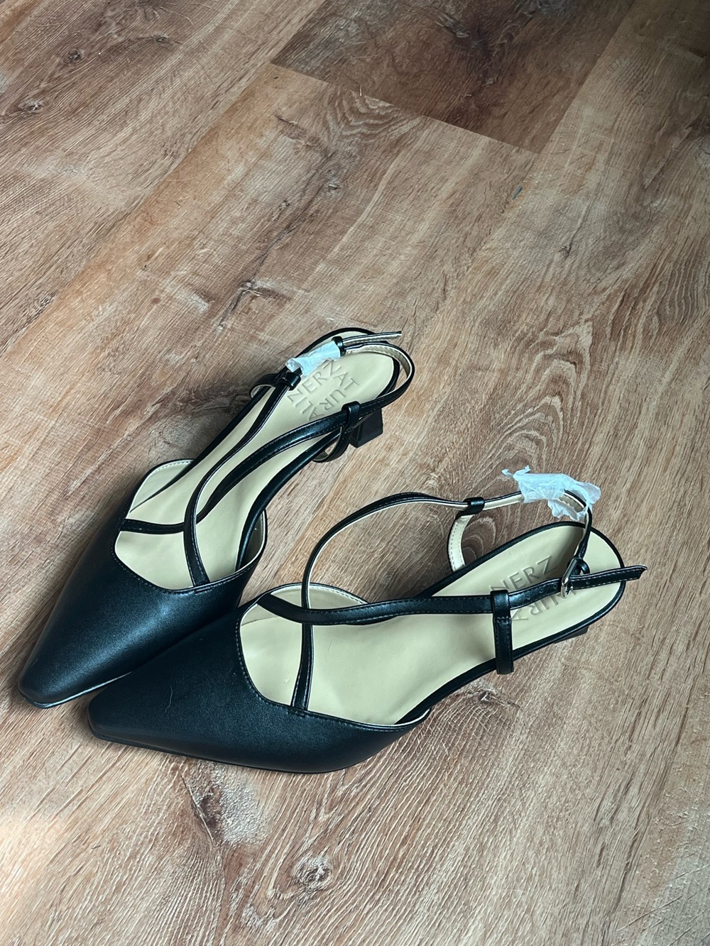 Naturalizer Black Pointed Slingback Flats